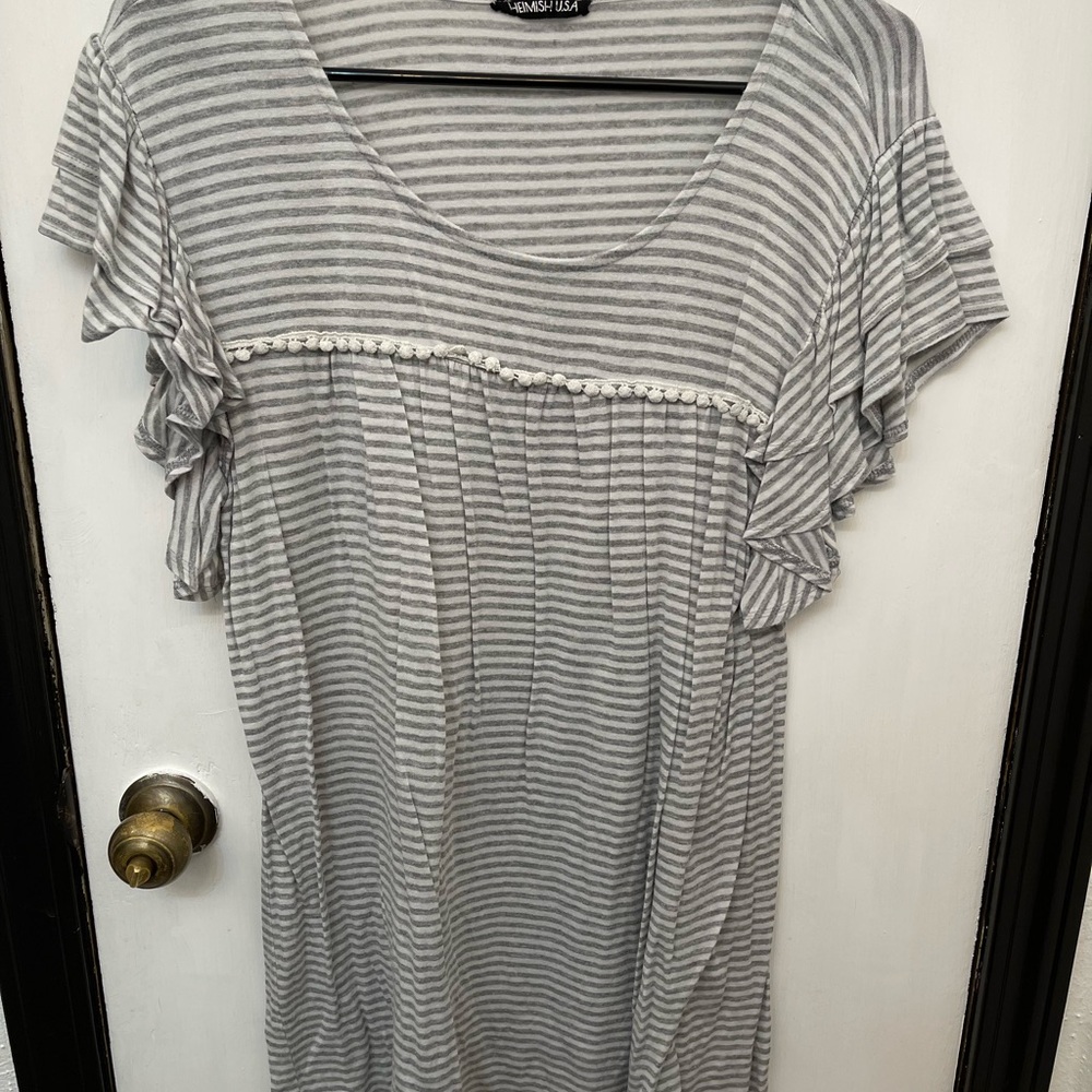 Knox Rose Gray and White Striped Tunic with Ruffle Sleeves